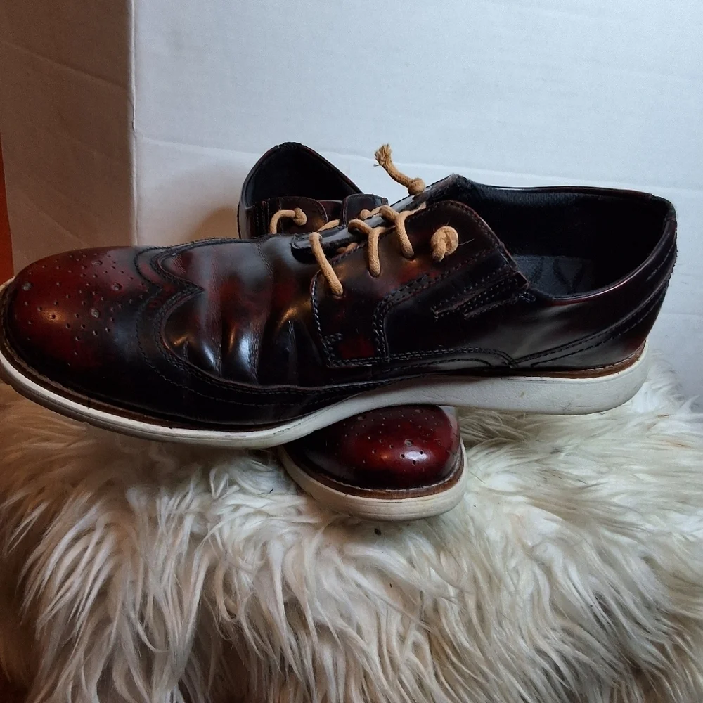 Rockport Total Motion Wingtip Mahoghany Ombre Tone TIe Shoes 10.5
